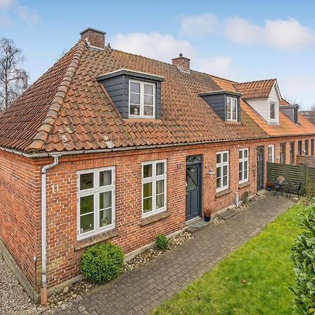 Lovely Home In Sonderborg With Kitchen 외부 사진