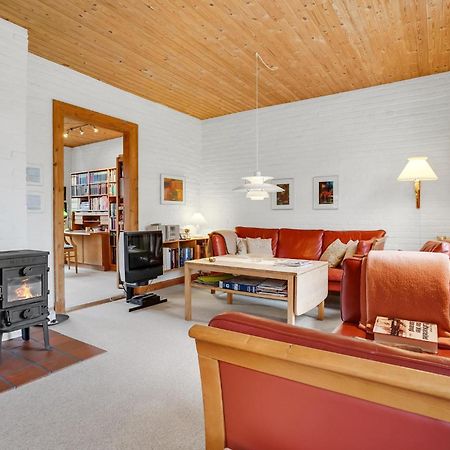 Lovely Home In Sonderborg With Kitchen 외부 사진